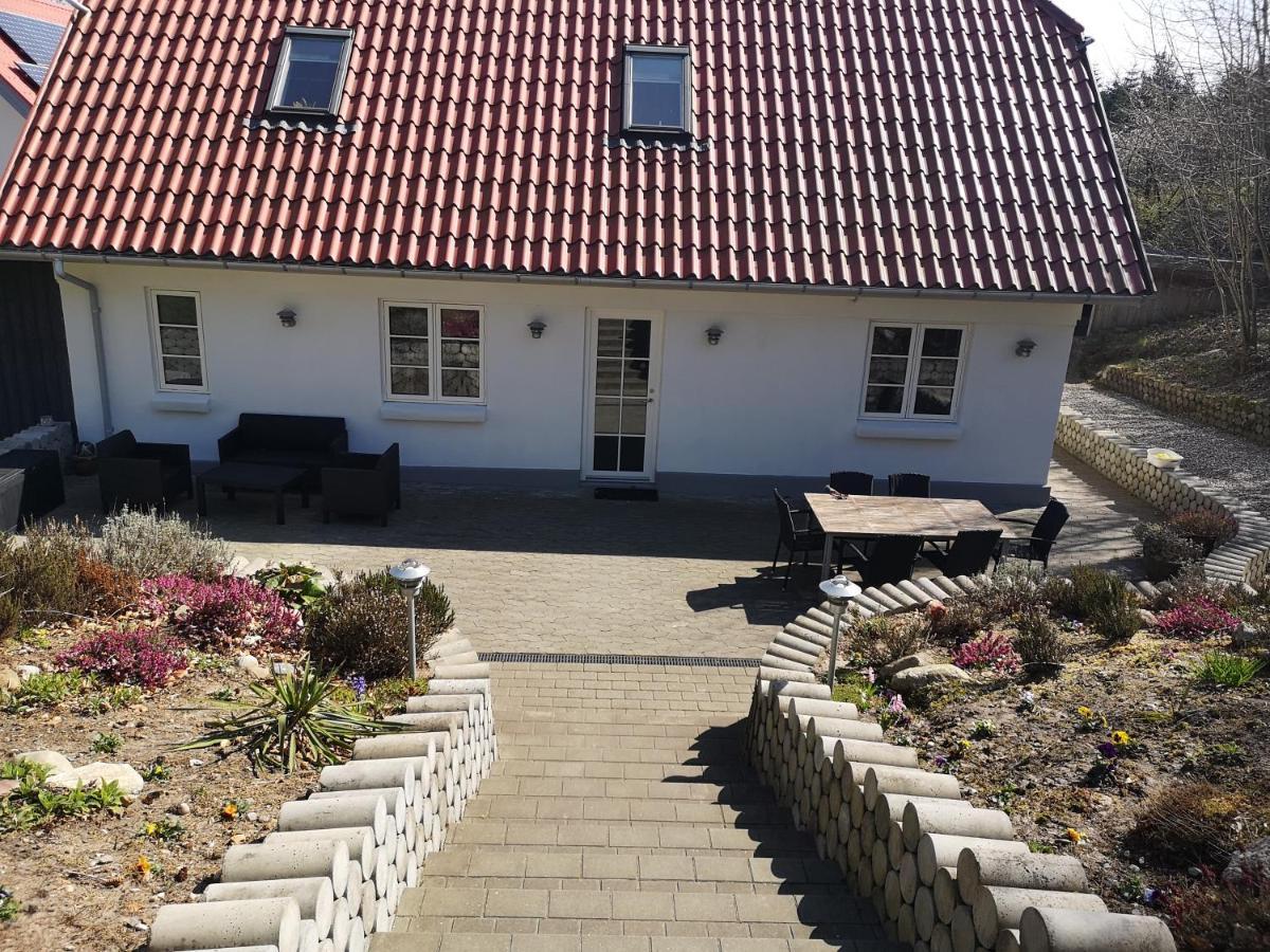 Assengaard B&B Give Bagian luar foto
